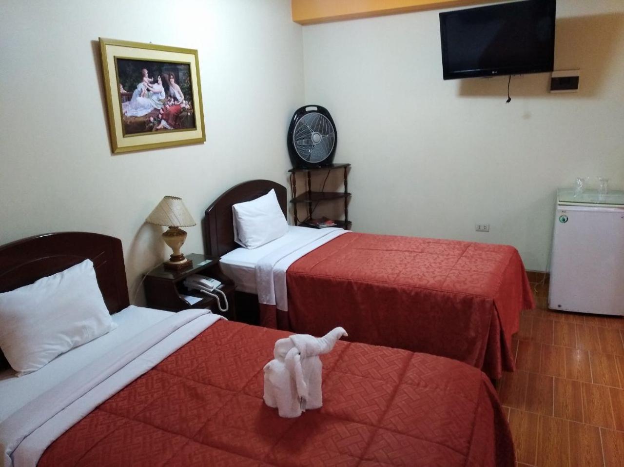 Hotel Plaza Bolognesi 344 Трухільйо Екстер'єр фото